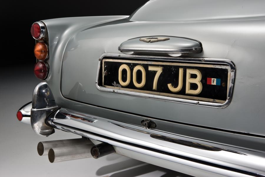 Детали экстерьера Aston Martin DB5 James Bond Edition 1964 года  (фото 56 из 97)
